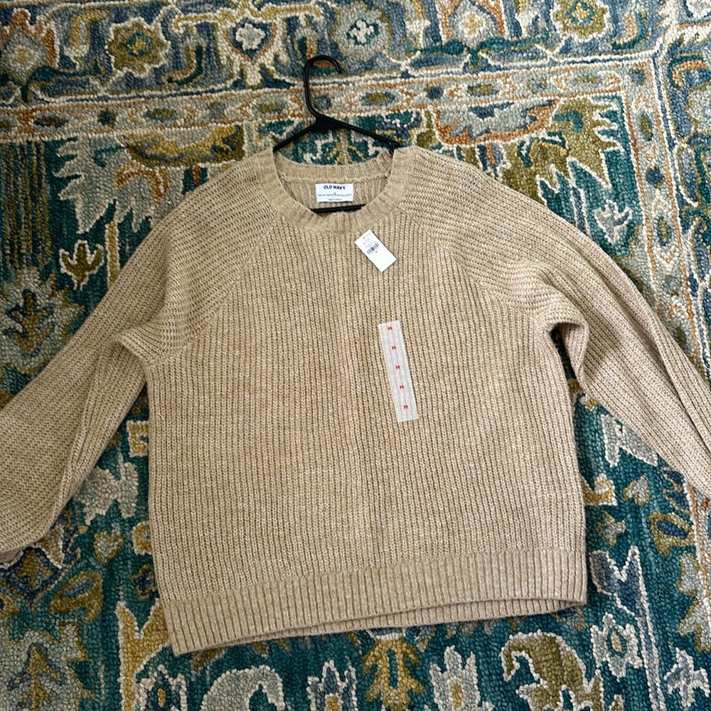 Old navy beige sweater, size medium